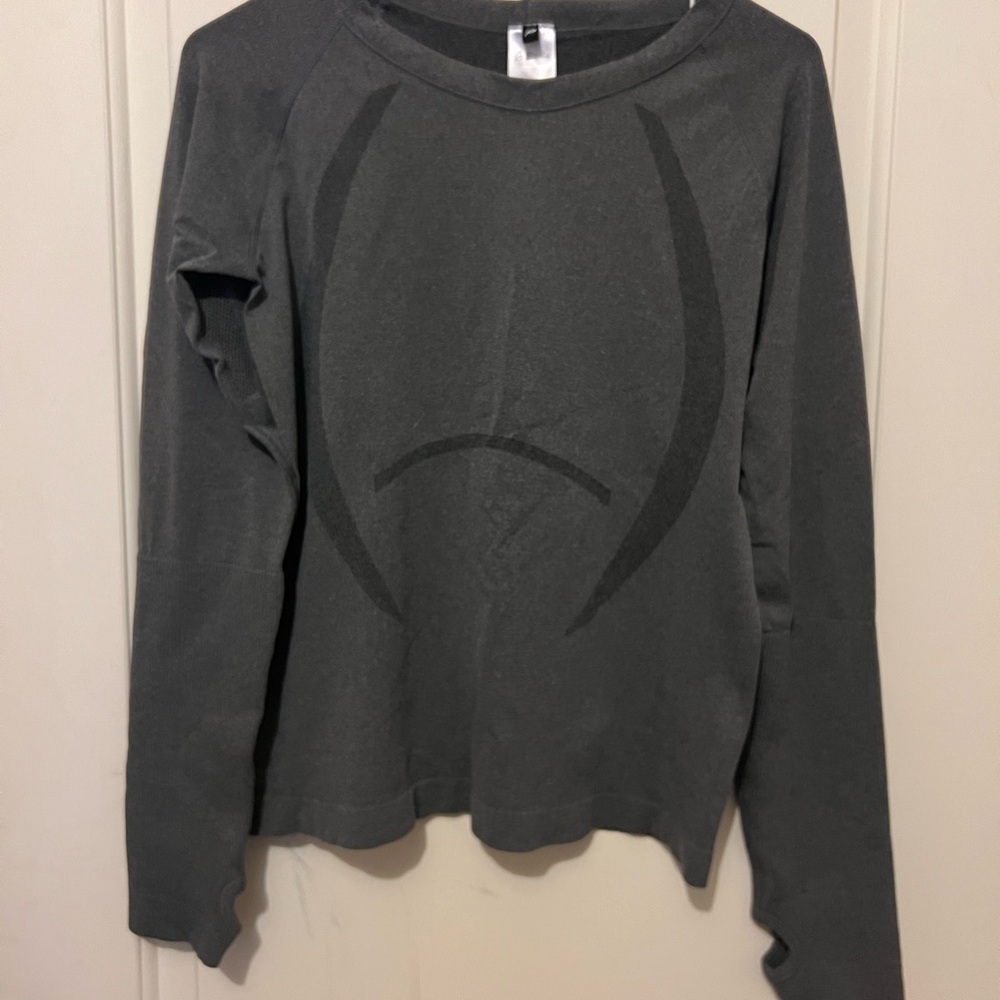 P'tula Charcoal Long Sleeve Women's Top